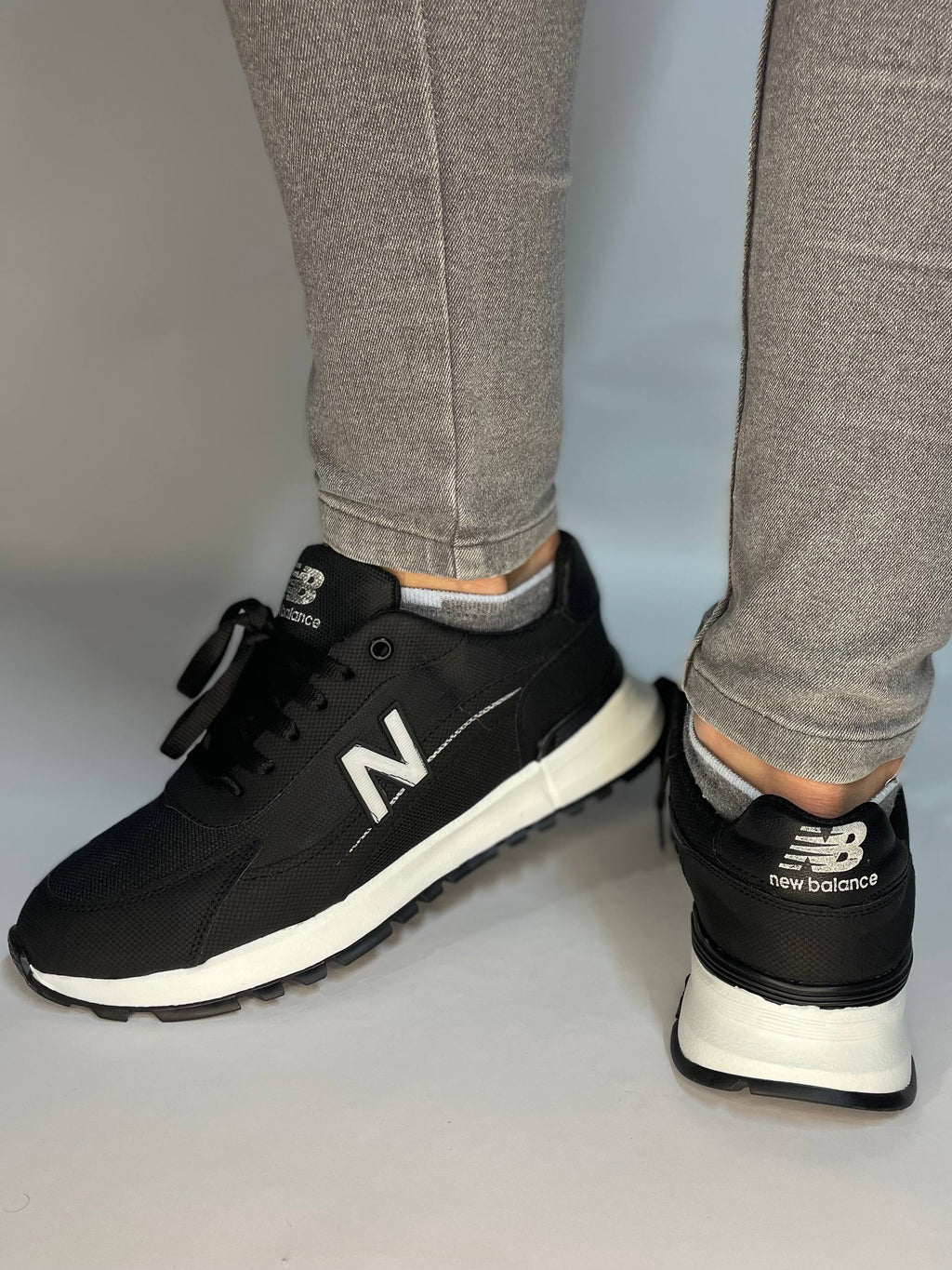 عطر +new balance+جوارب مجانا